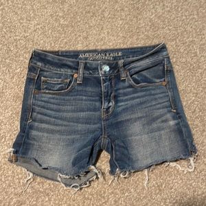American eagle size 4, cut off Jean shorts
